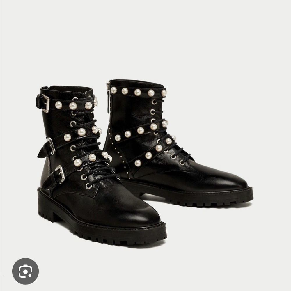 ZARA leather pearl ankle boot